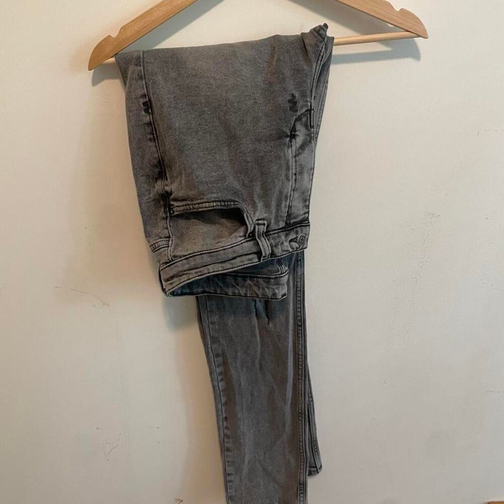 Ksubi Men's Grey and Black Shorts